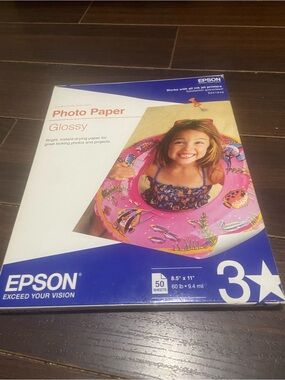 Epson S041649 50 SHEET 8.5X11 LTR GLOSSY PHOTO PAPER FOR EPSON INKJETS